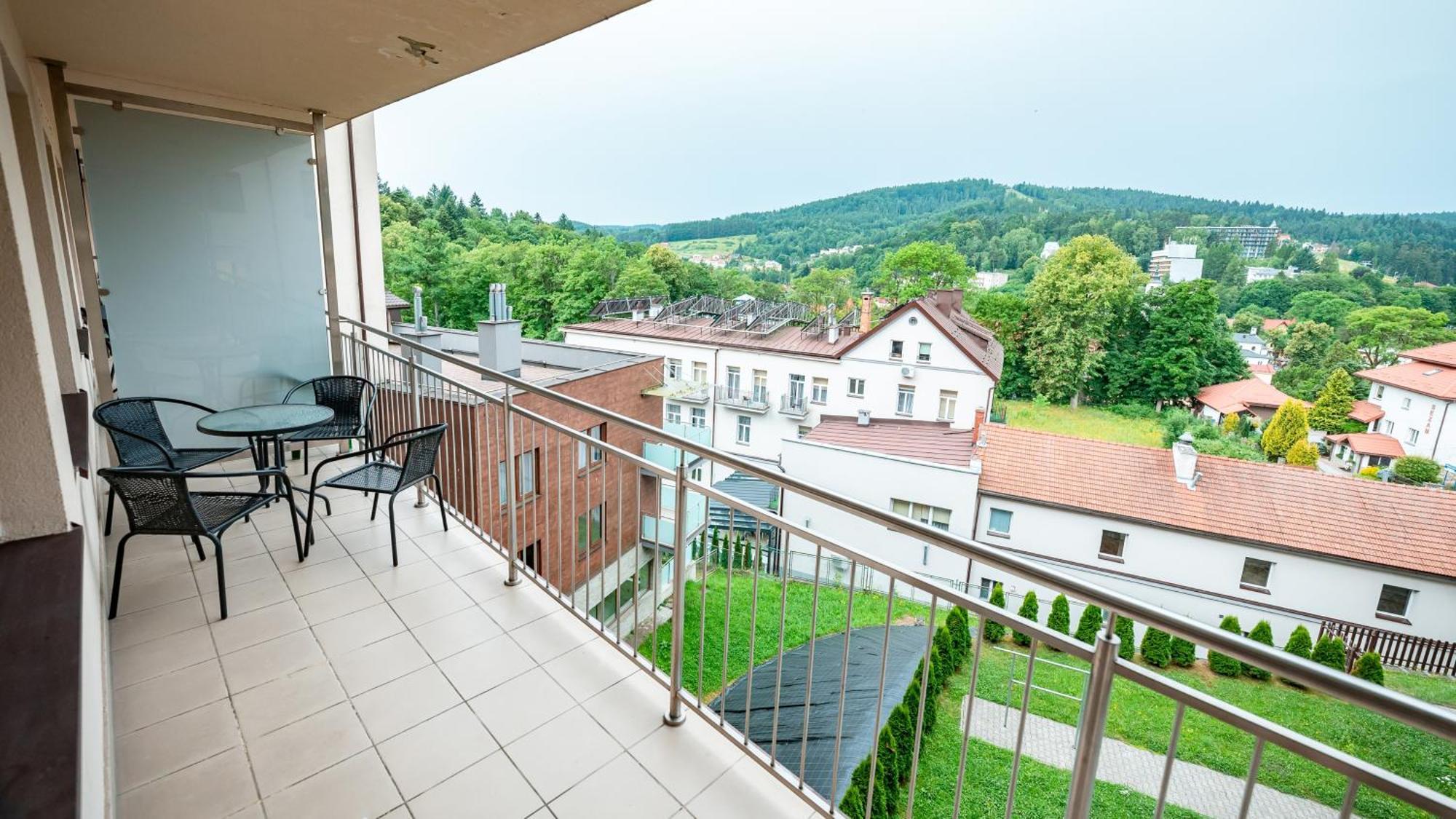 Apartamenty Sun & Snow Zielony Zdroj 크리니차 즈드로이 외부 사진